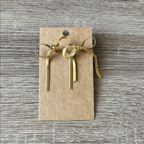 Gold Bow Earrings A1288 - Picture 3 of 3